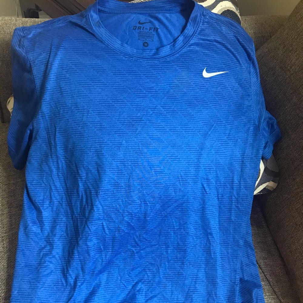 Nike tee shirt